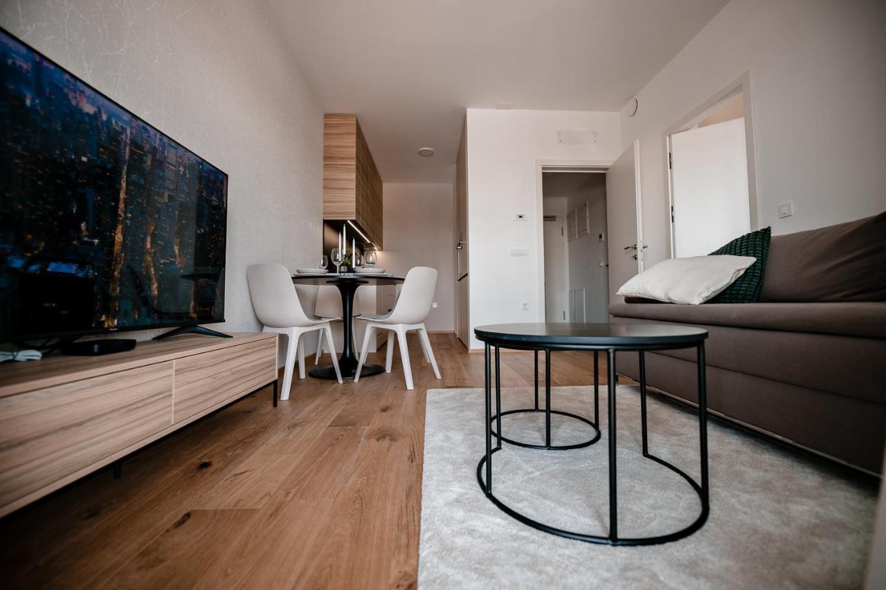 Sodoben Apartma V Centru Ljubljane リュブリャナ エクステリア 写真